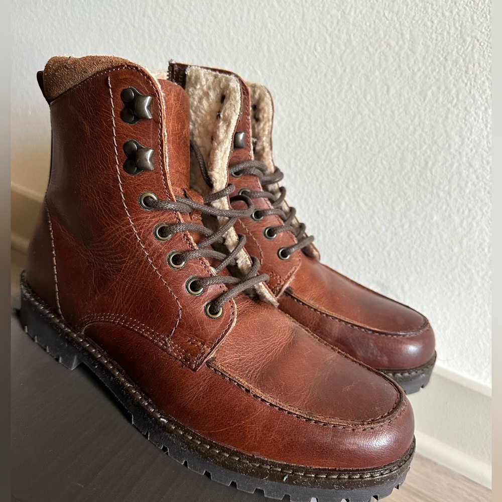 Crown Vintage Moc Cozy Boots